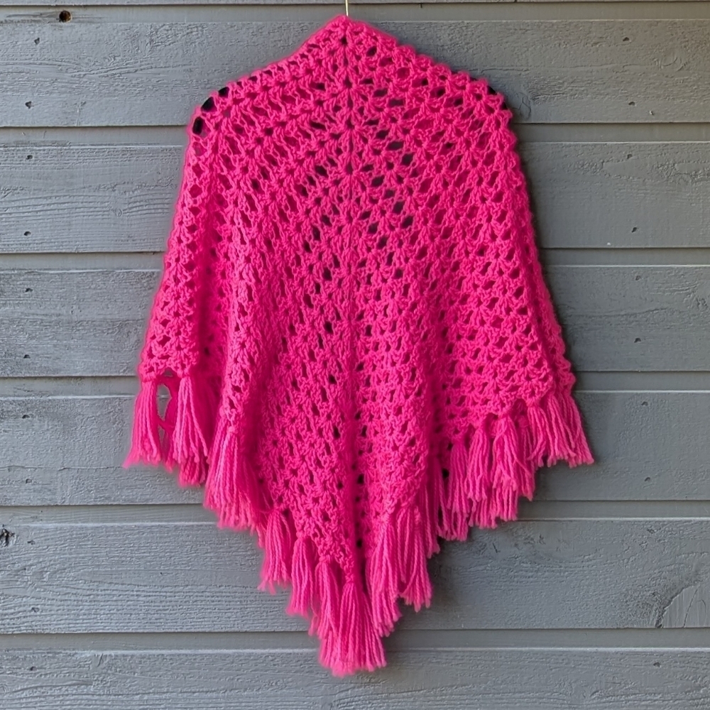 VTG 70s Handmade Fringe Triangle Shawl Wrap Scarf Barbie Pink - Picture 4 of 6
